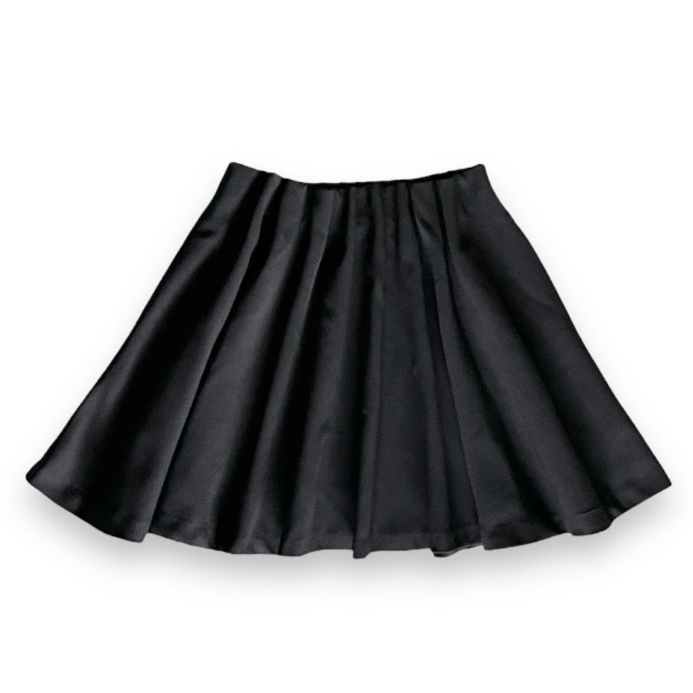 LUSH Circle Skater Skirt - Black​​​​​​​​​​​​​​